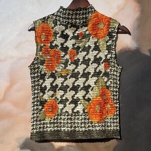 Crinkle Pleat Floral Poppy Houndstooth Sleeveless Top
